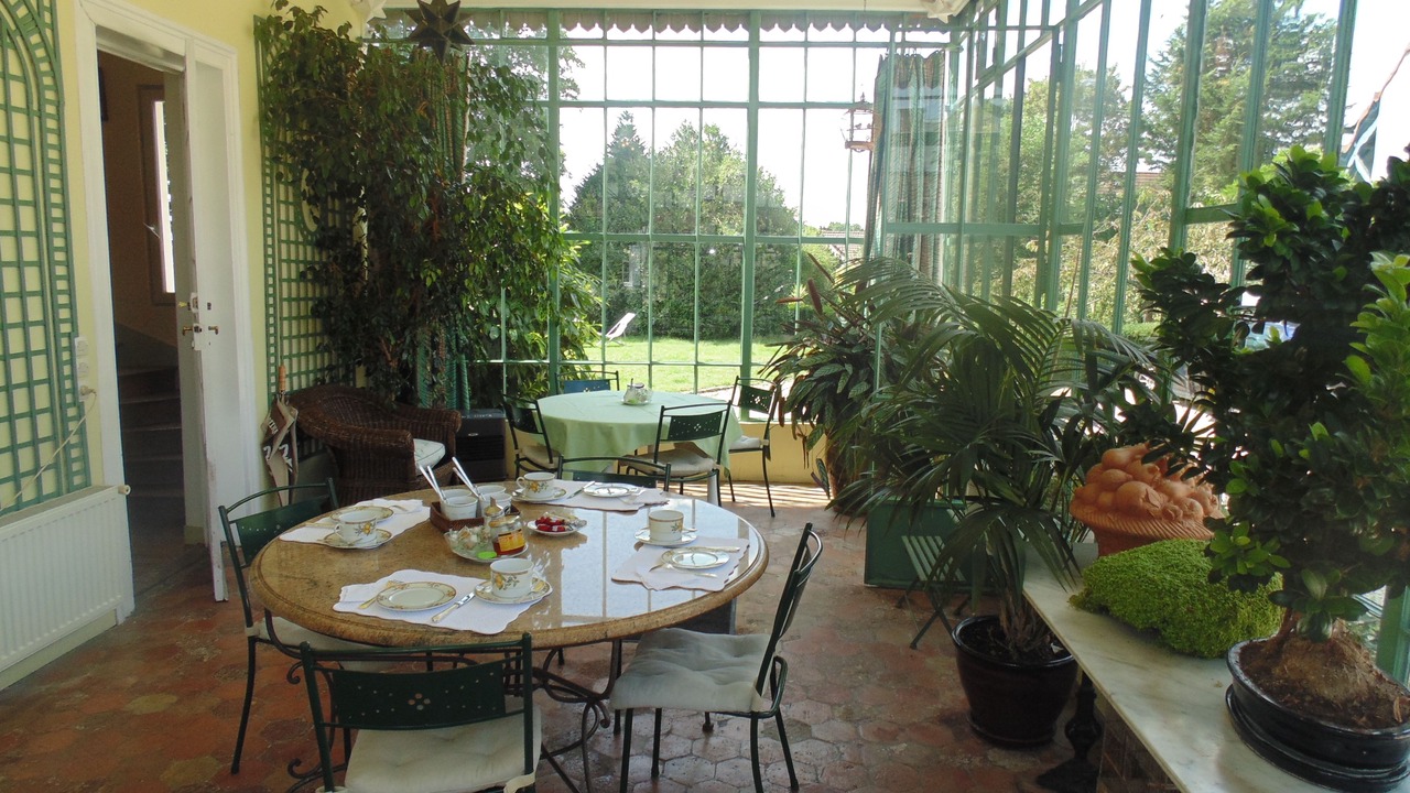 Photo of Others in Neauphle-le-Chateau