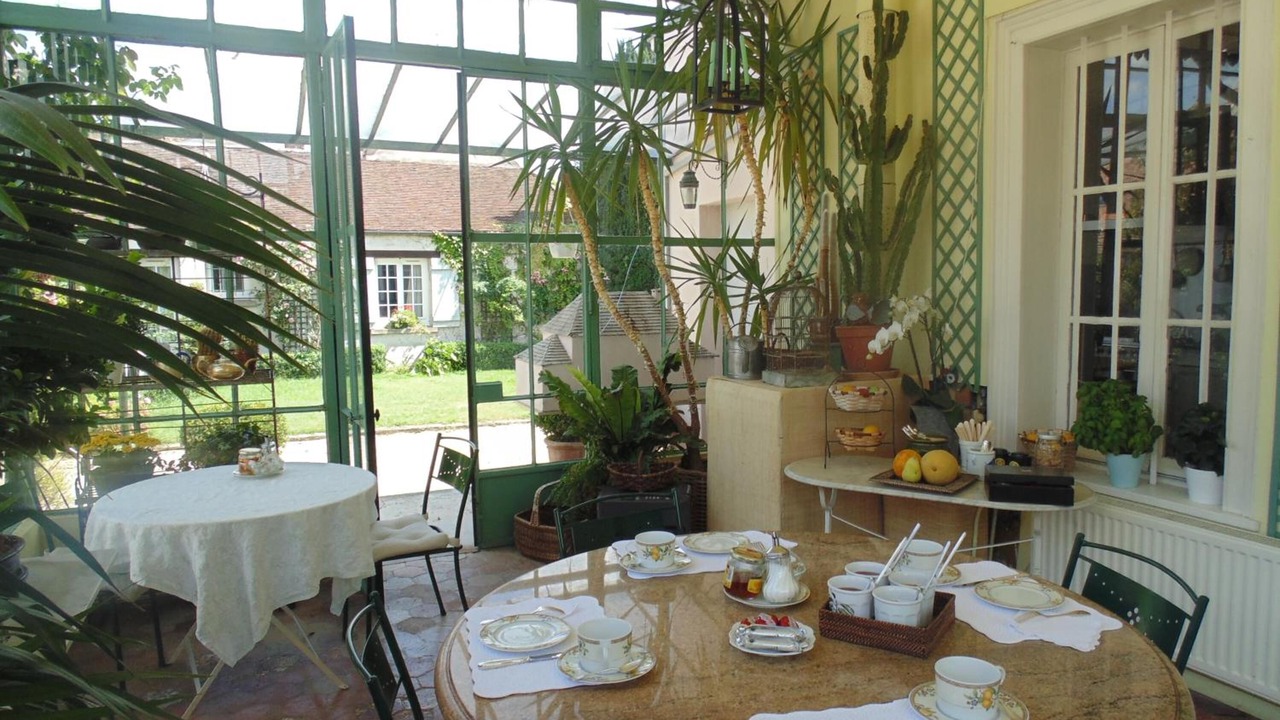 Photo of Others in Neauphle-le-Chateau