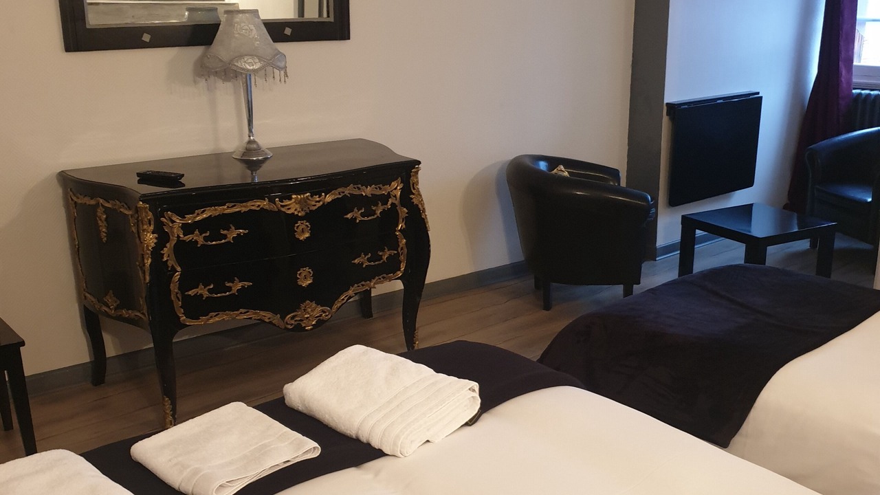 Photo of Bedroom in Saint-Amand-Montrond