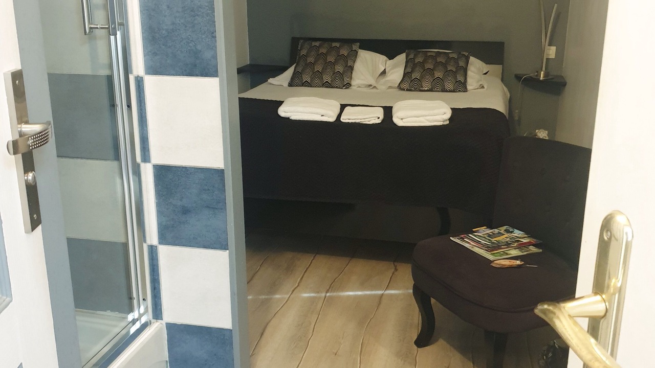 Photo of Bedroom in Saint-Amand-Montrond