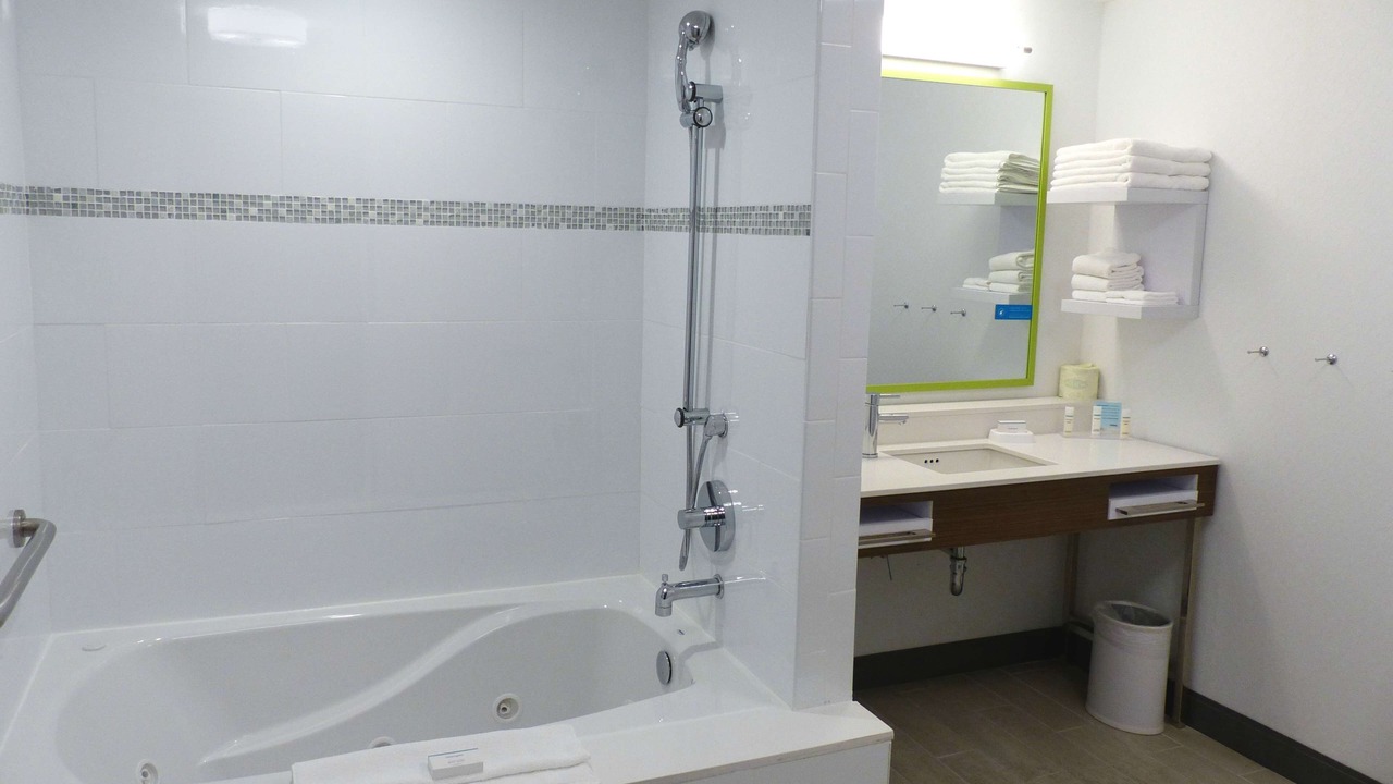 Photo of Bathroom in Fort Lee - Paramus