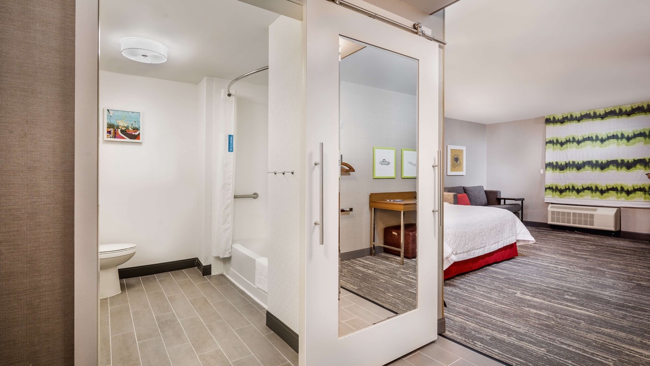 Photo of Others in Fort Lee - Paramus