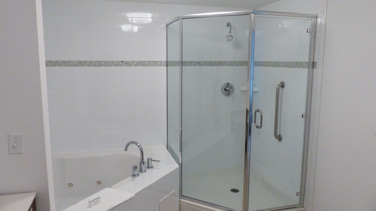 Photo of Bathroom in Fort Lee - Paramus