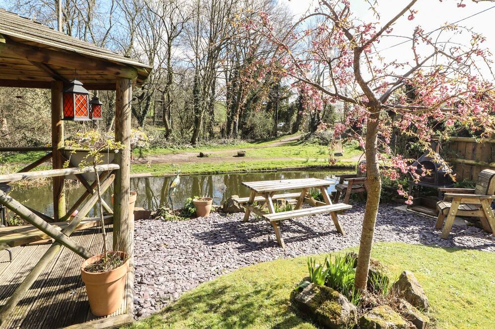 Photo of Outdoor in Leek