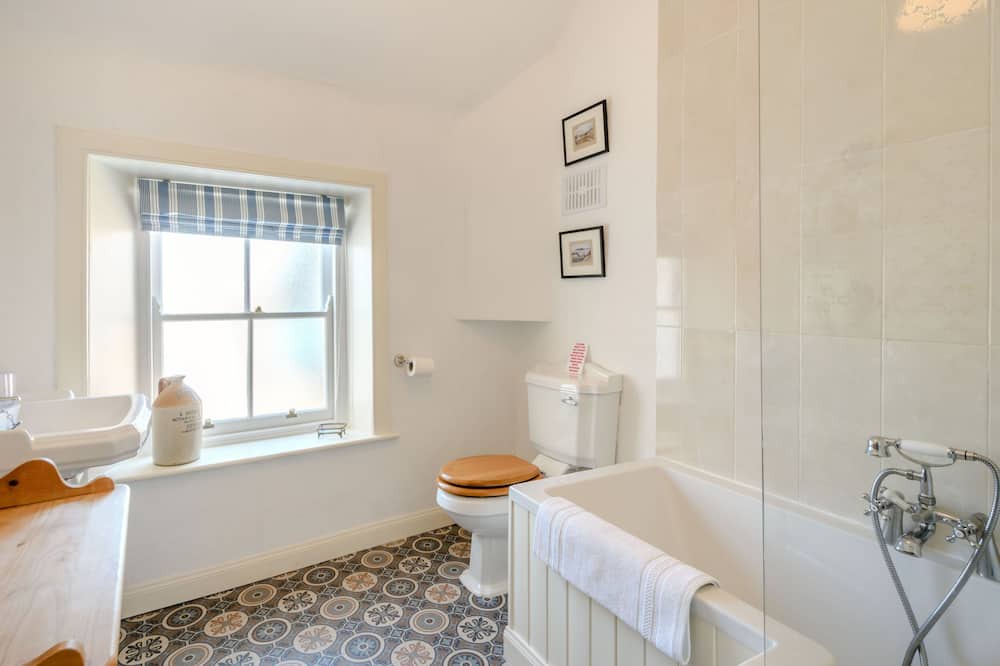 Photo of Bathroom in Whithorn