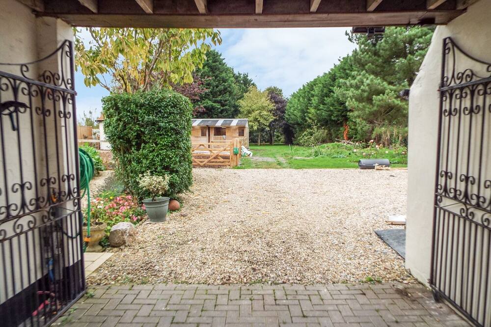 Photo of Outdoor in Lympsham