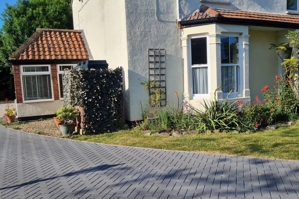 Photo of Outdoor in Lympsham