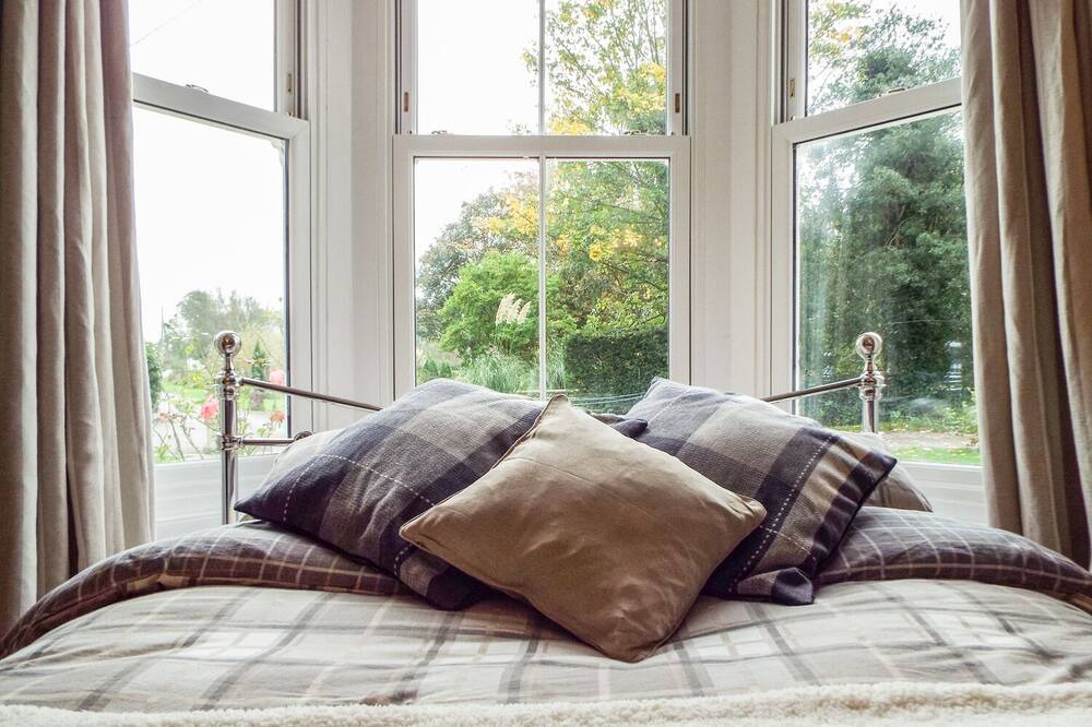 Photo of Bedroom in Lympsham