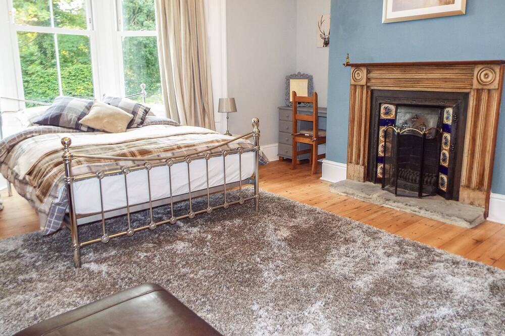 Photo of Bedroom in Lympsham