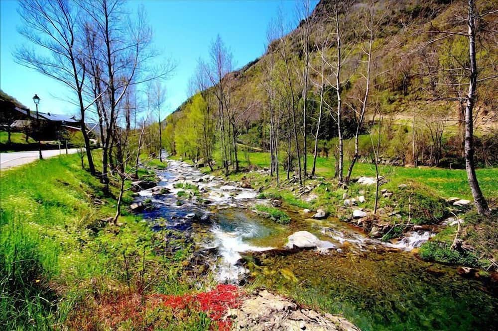 Photo of Outdoor in Pobleta de Bellvehi