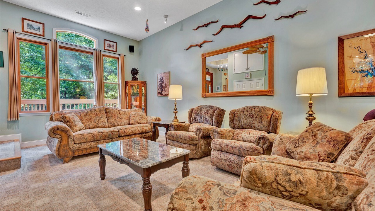 Photo of Livingroom in Westlake Corner