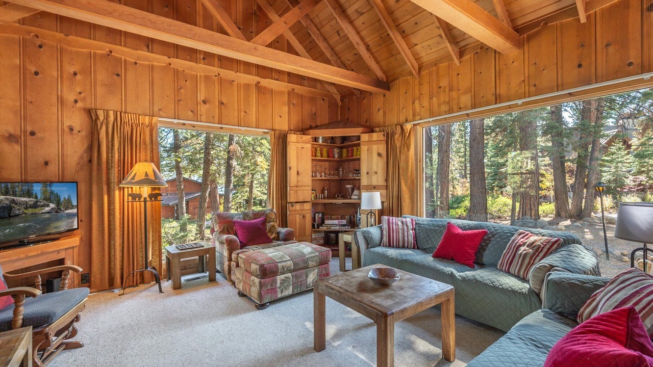 Photo of Livingroom in Ridgewood