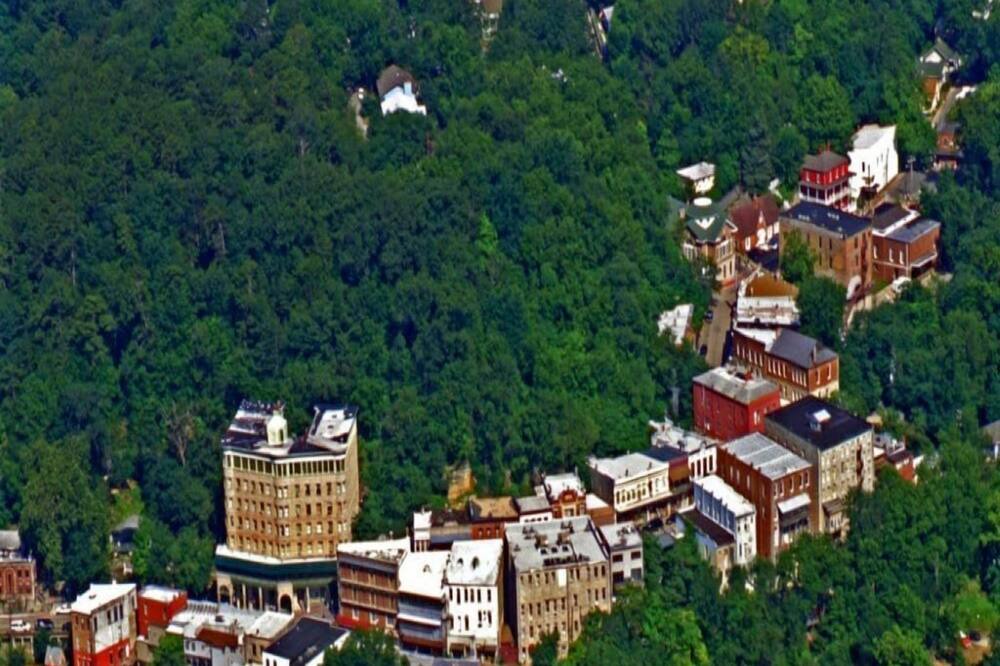 Photo of Others in Eureka Springs Historic District
