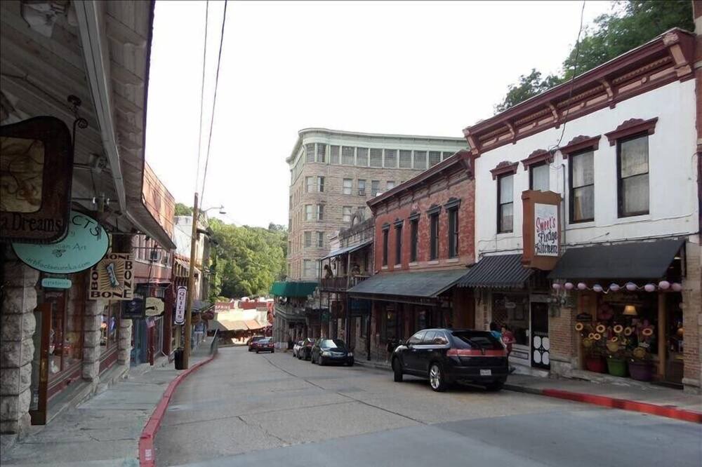 Photo of Others in Eureka Springs Historic District