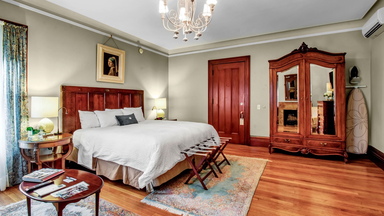 Photo of Others in Buffalo