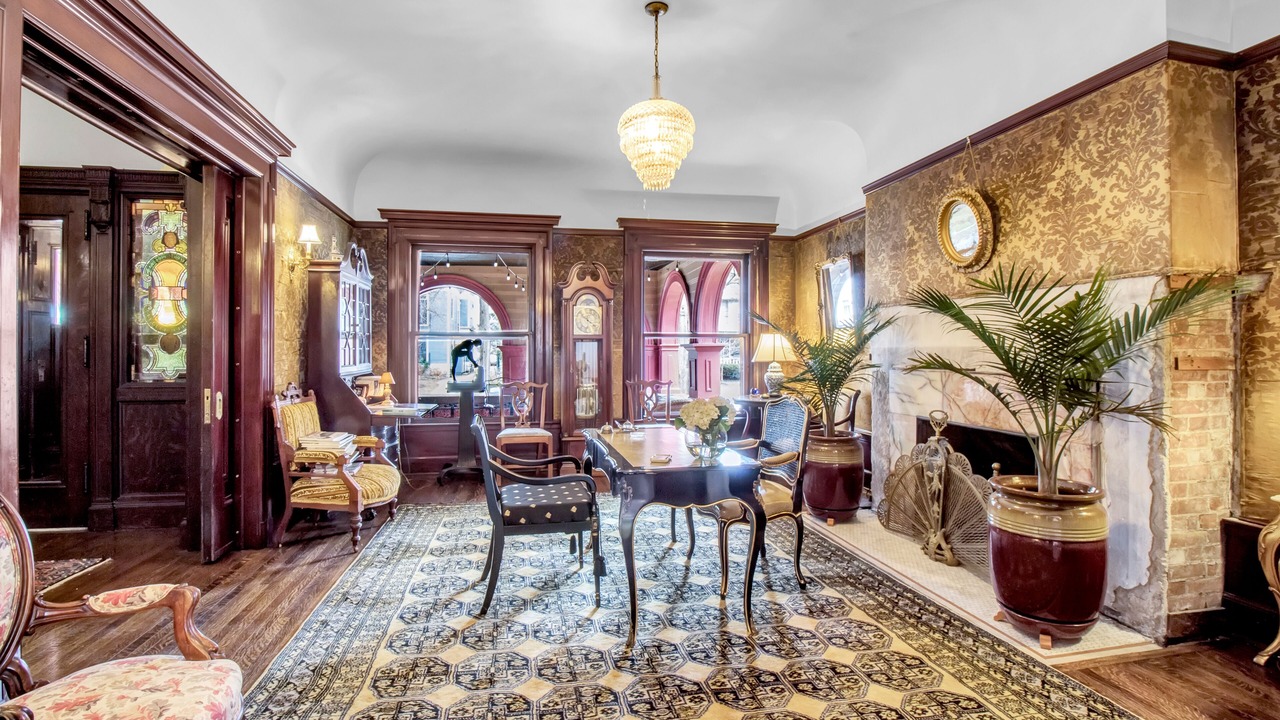 Photo of Livingroom in Buffalo