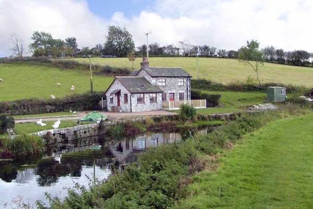 Photo of Outdoor in Burton