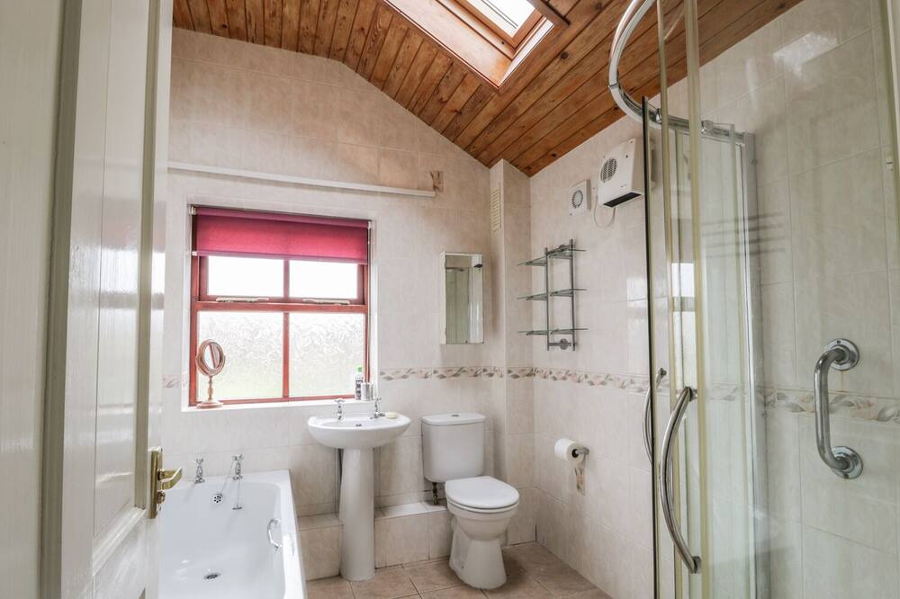 Photo of Bathroom in Burton
