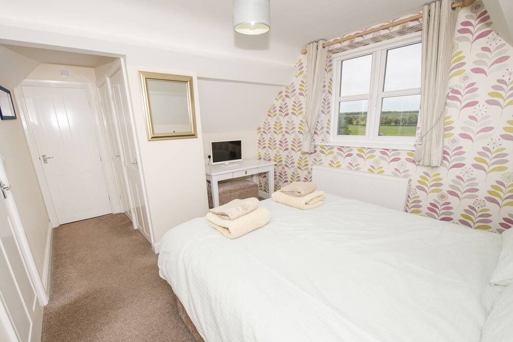 Photo of Others in Sledmere