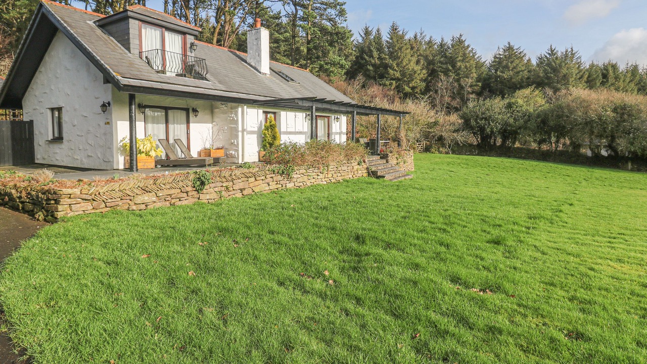 Photo of Outdoor in St Wenn