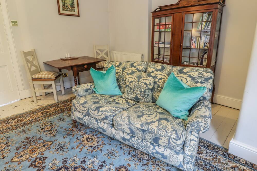 Photo of Livingroom in Uphall