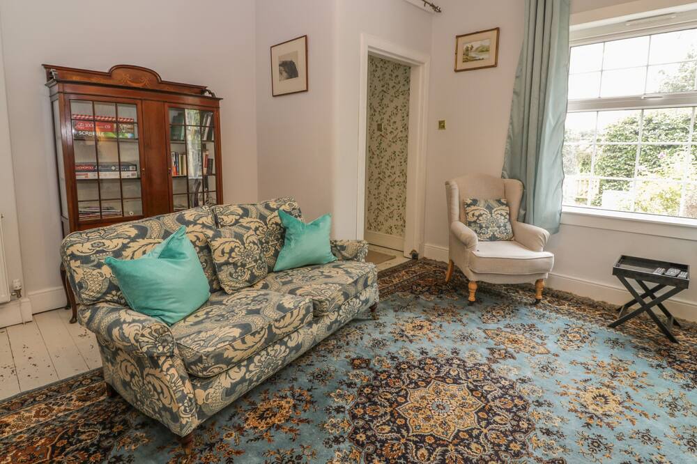 Photo of Livingroom in Uphall