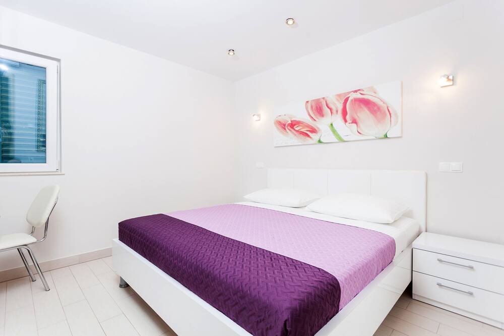Photo of Bedroom in Potirna