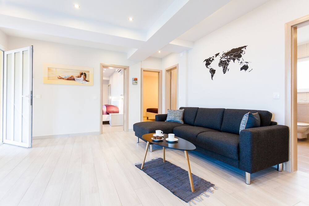 Photo of Livingroom in Potirna