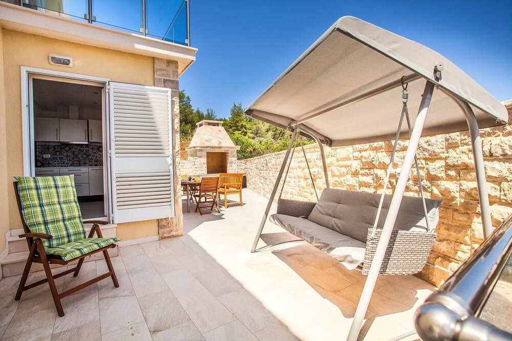 Photo of Patio Balcony in Potirna