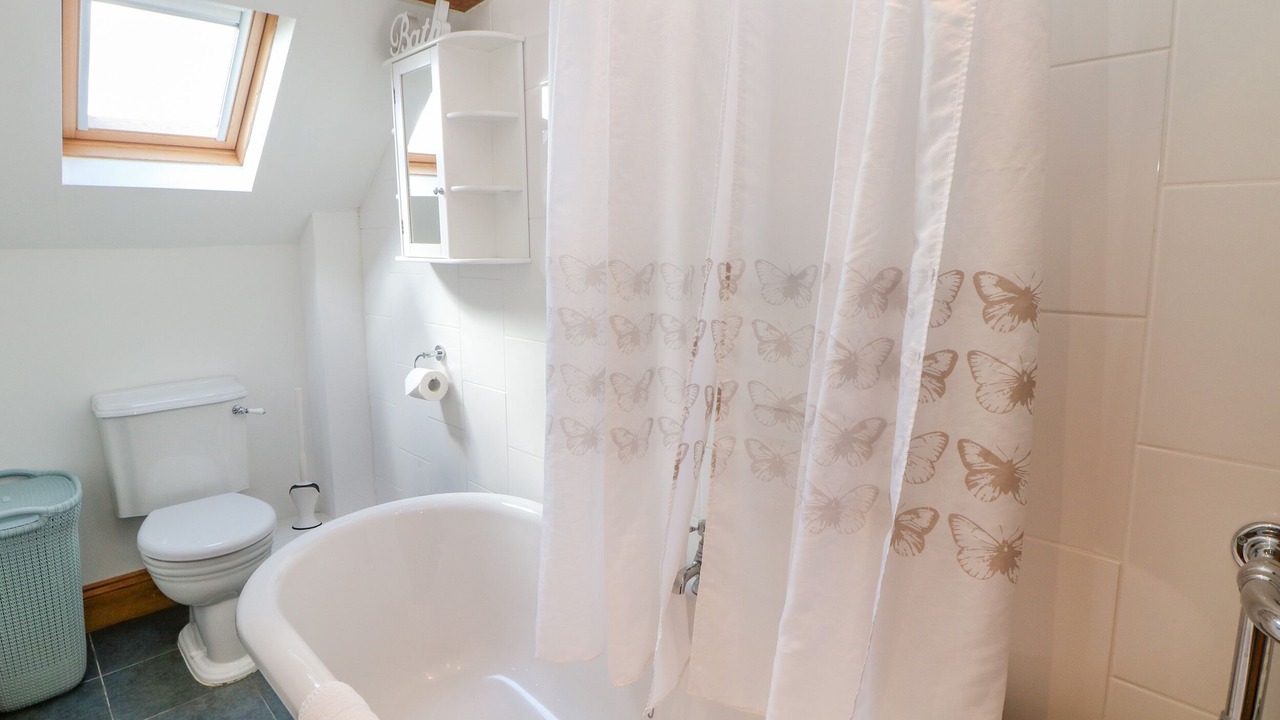 Photo of Bathroom in Longnor