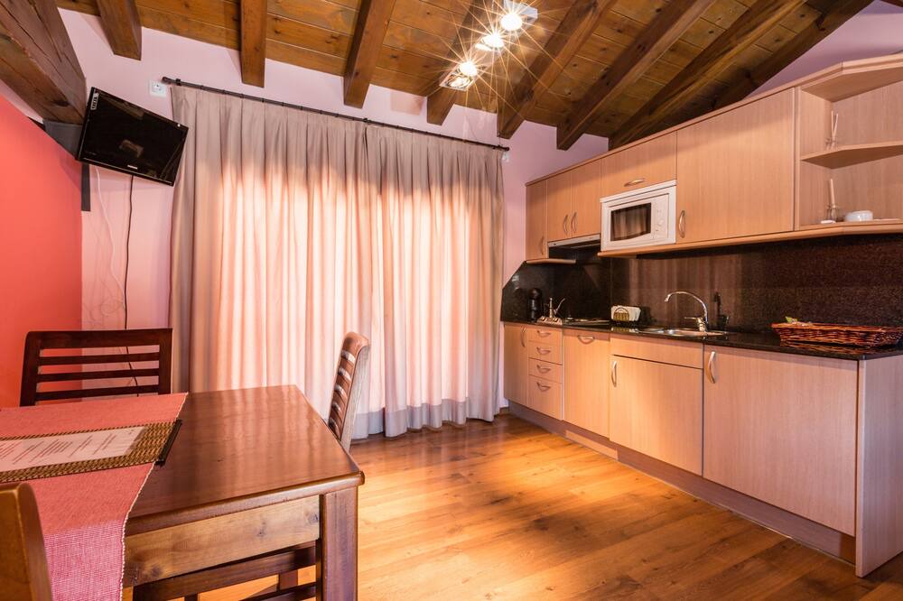Photo of Kitchen in Pobleta de Bellvehi