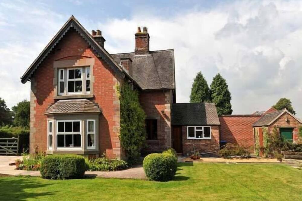 Photo of Outdoor in Leek