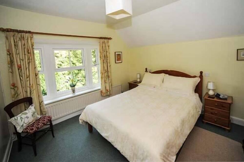 Photo of Bedroom in Leek