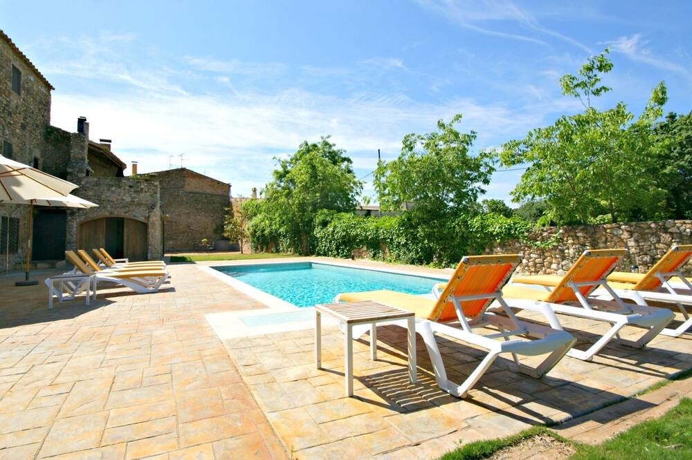 Photo of Outdoor in Pontos