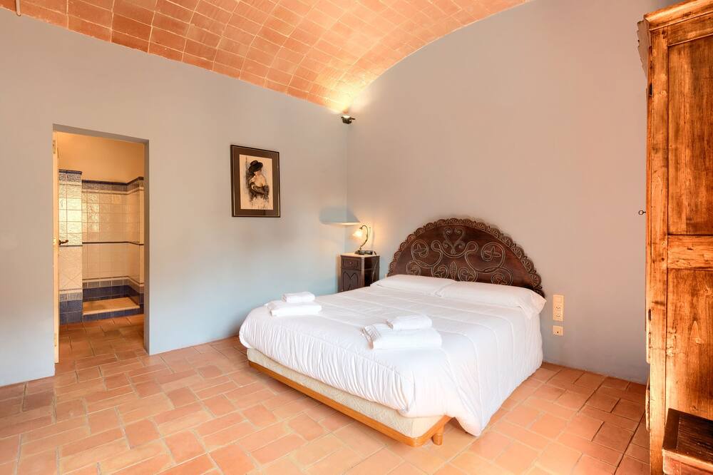 Photo of Bedroom in Pontos