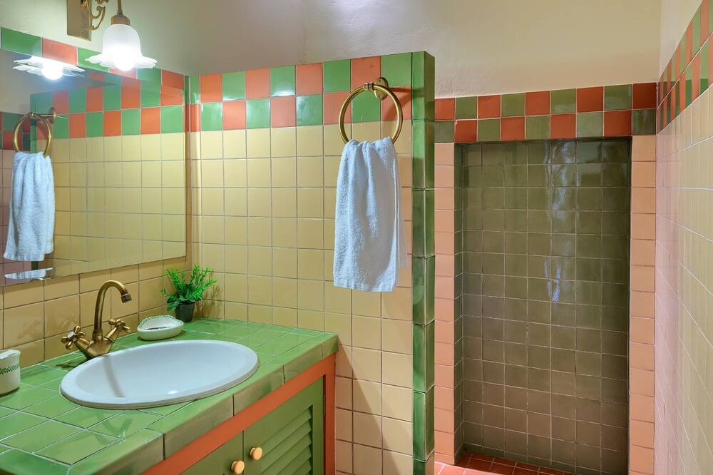 Photo of Bathroom in Pontos