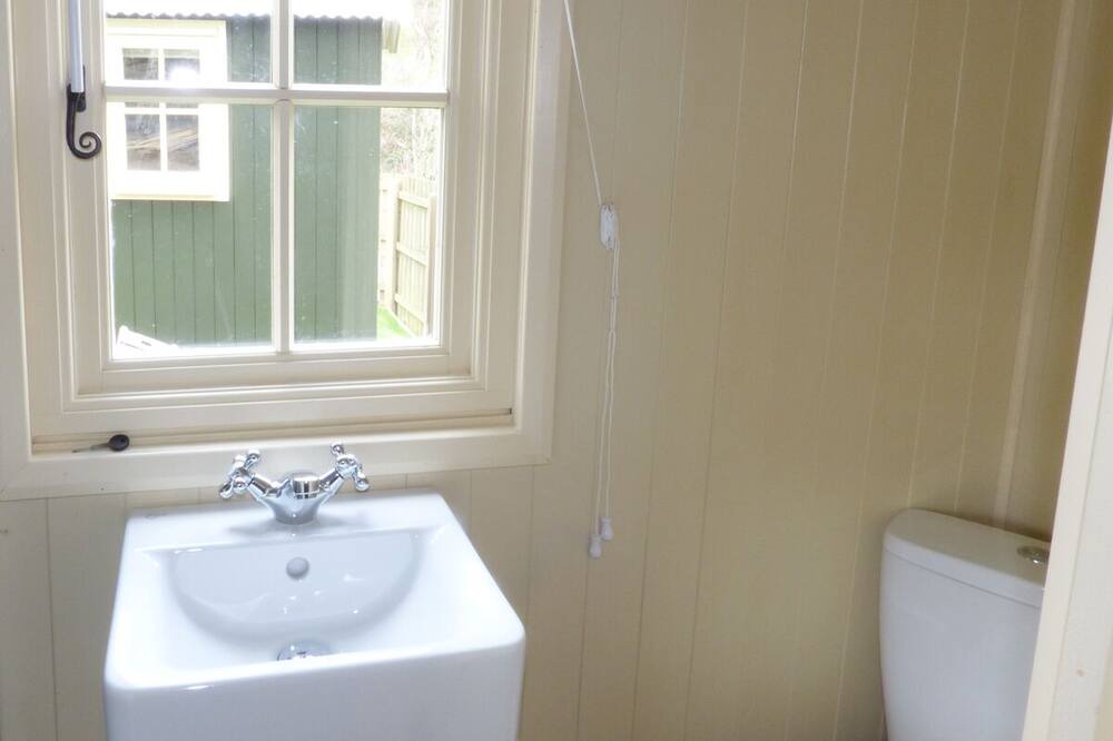 Photo of Bathroom in Haltwhistle