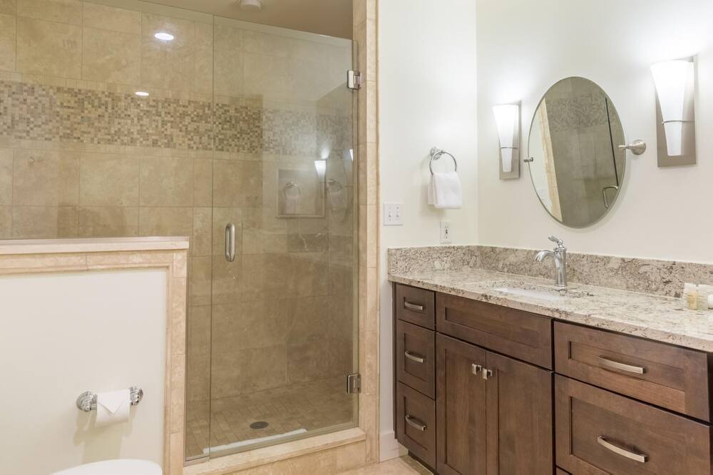 Photo of Bathroom in Gulf District