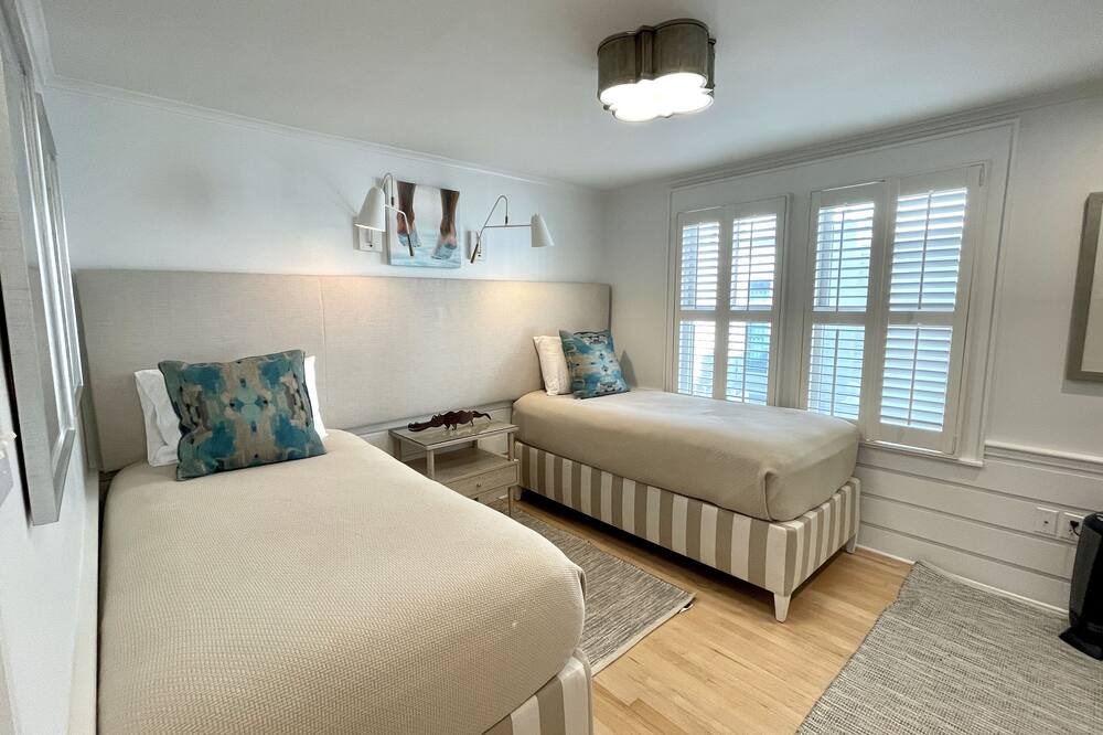 Photo of Bedroom in Seaside