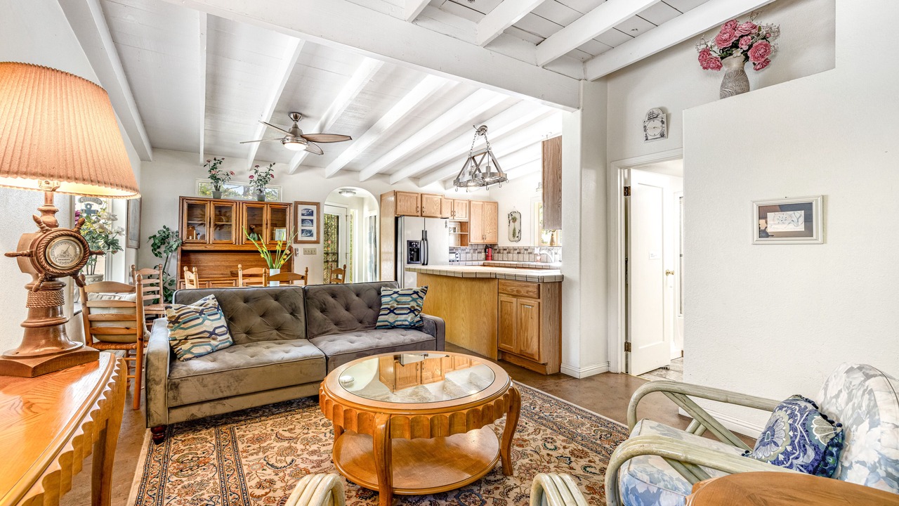 Photo of Livingroom in Inglenook
