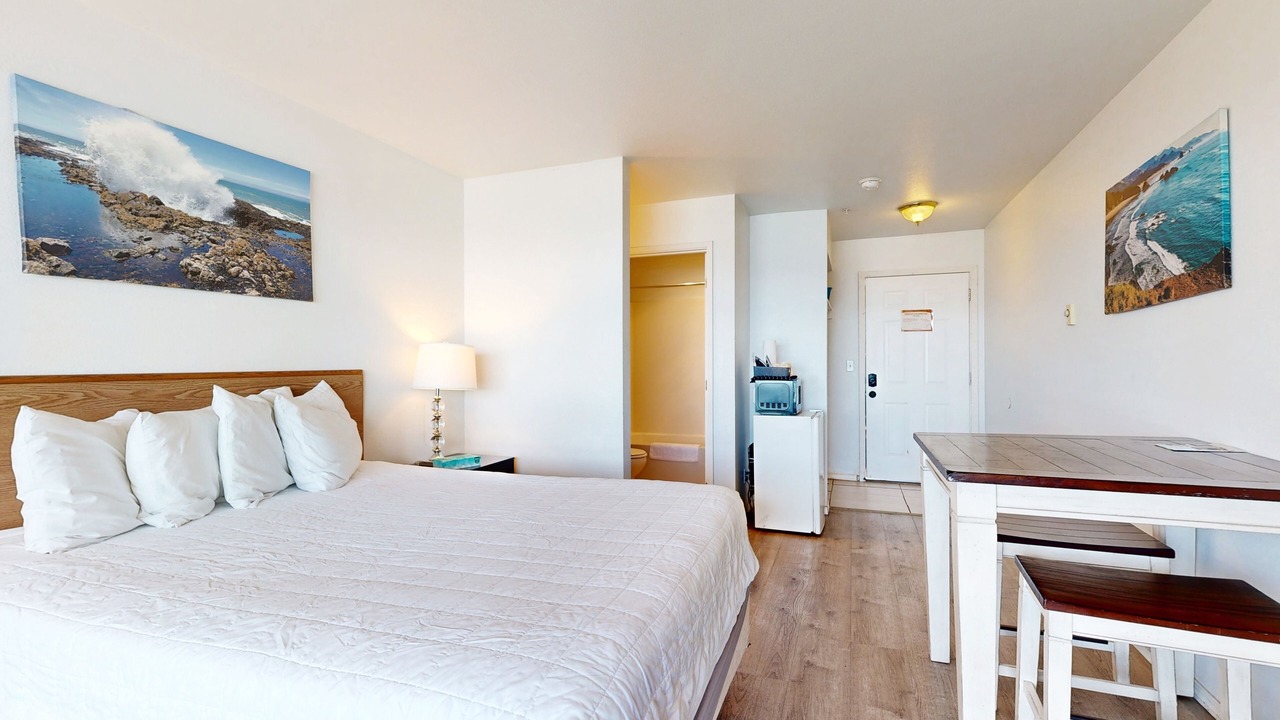 Photo of Others in Lincoln City