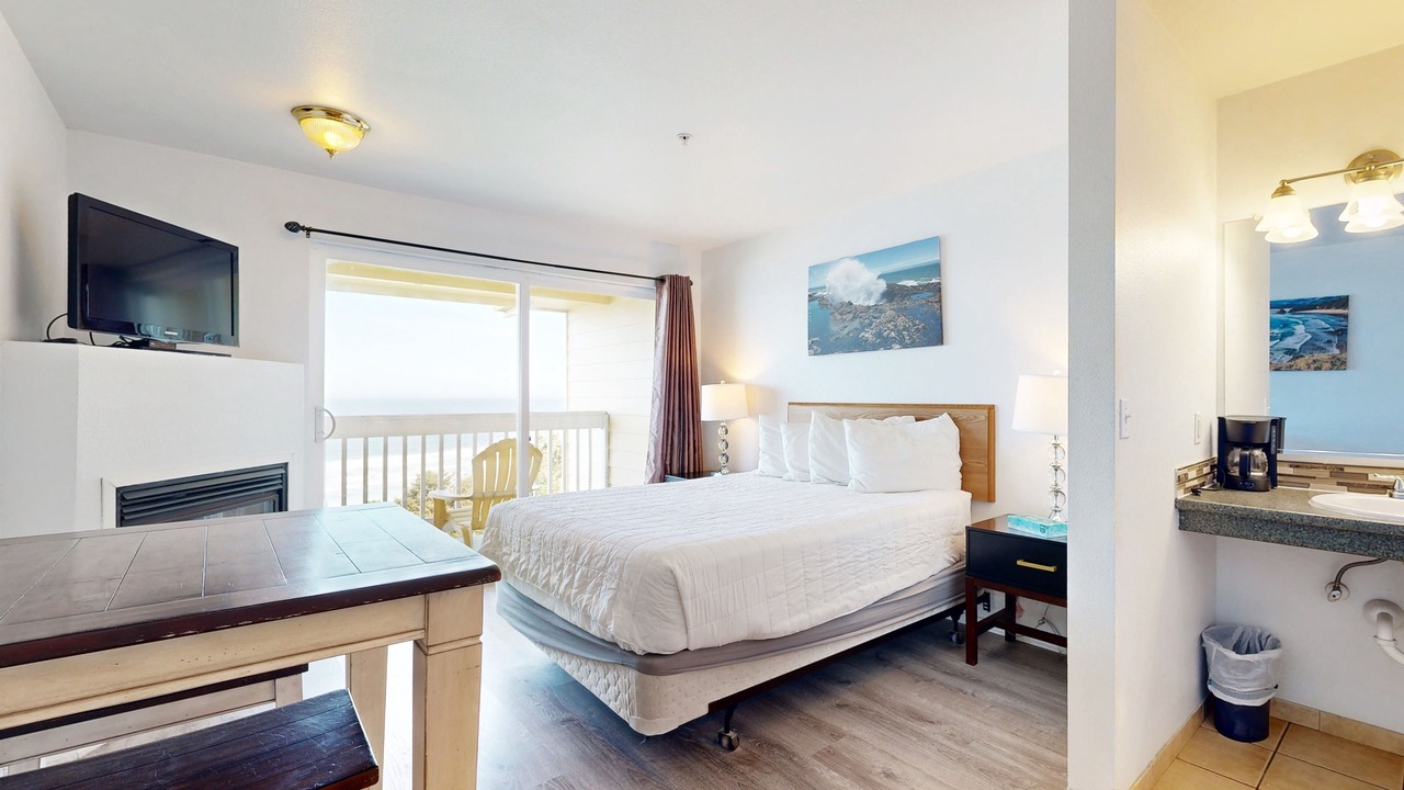 Photo of Others in Lincoln City