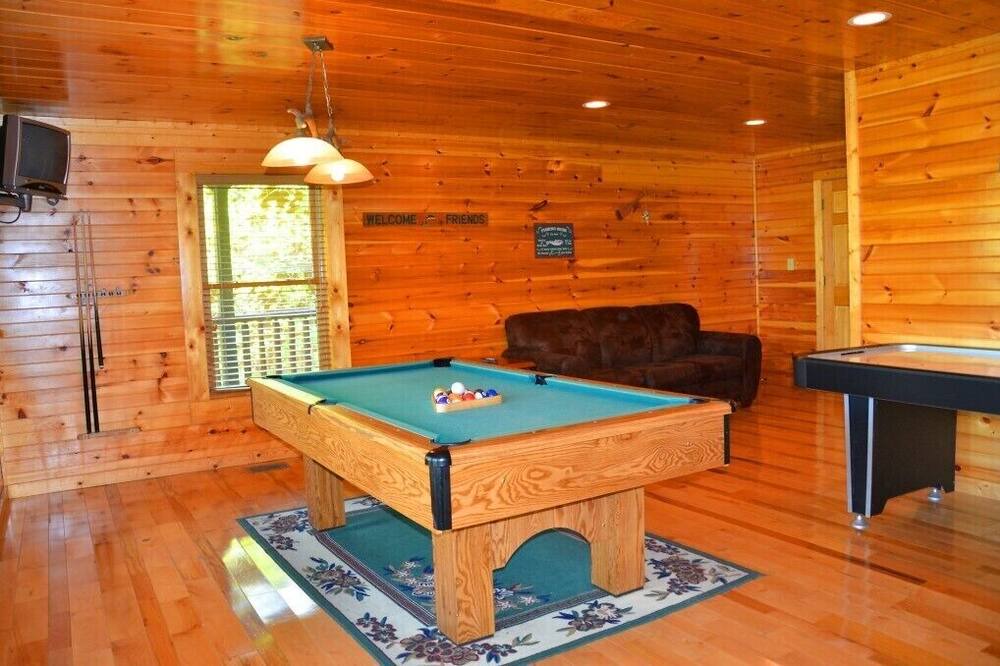Photo of Bedroom in Hemlock Hills