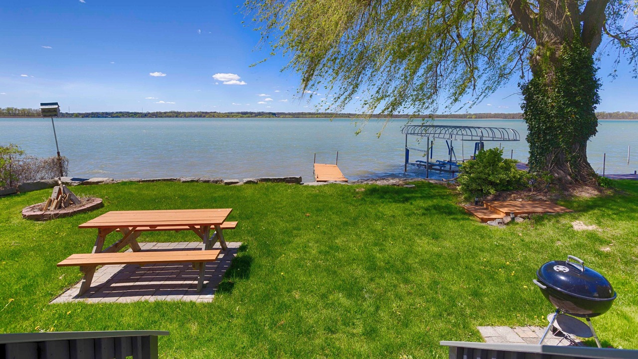 Photo of Outdoor in Cayuga
