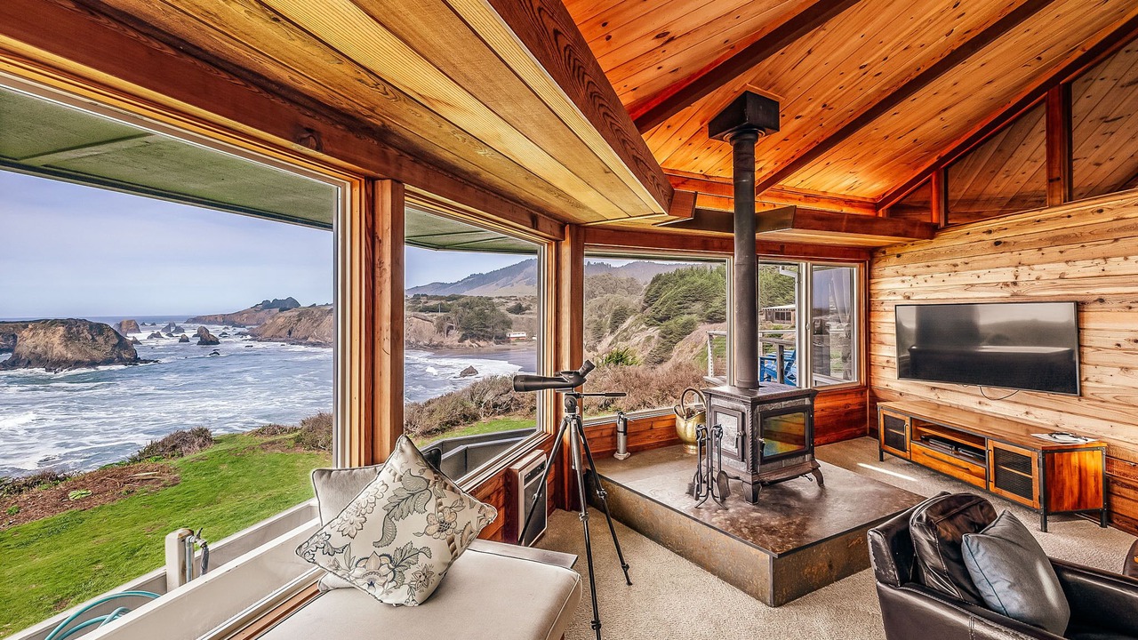 Photo of Livingroom in Fort Bragg