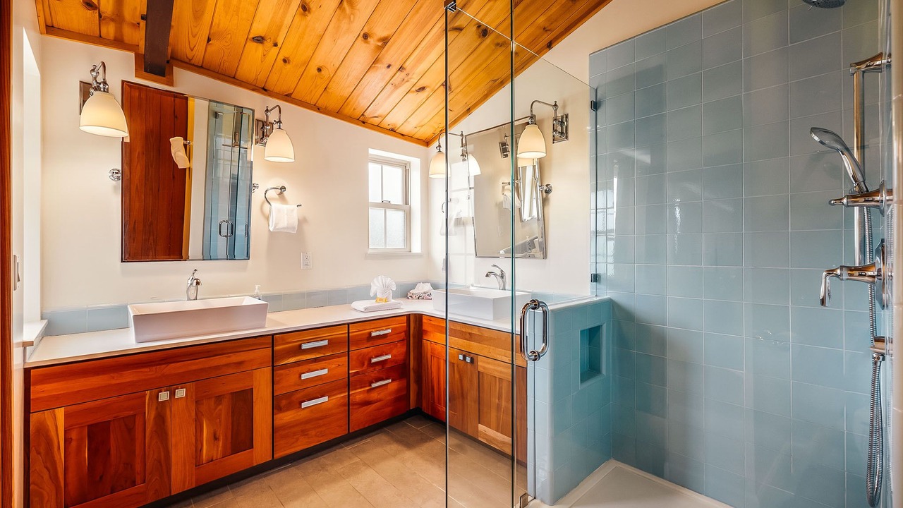 Photo of Others in Fort Bragg