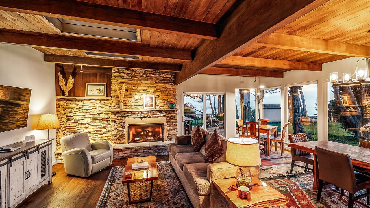 Photo of Others in Fort Bragg