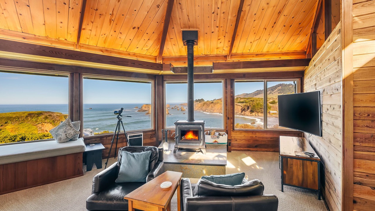 Photo of Others in Fort Bragg