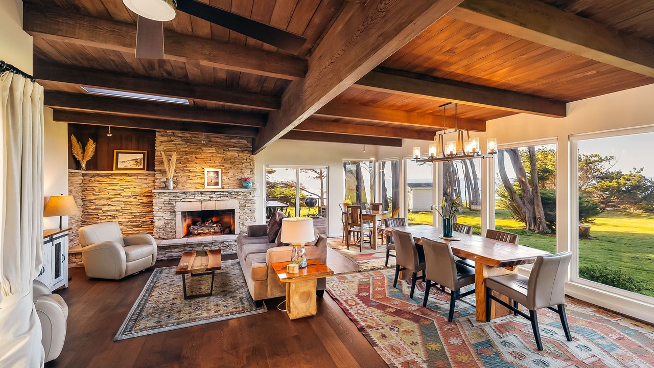 Photo of Others in Fort Bragg