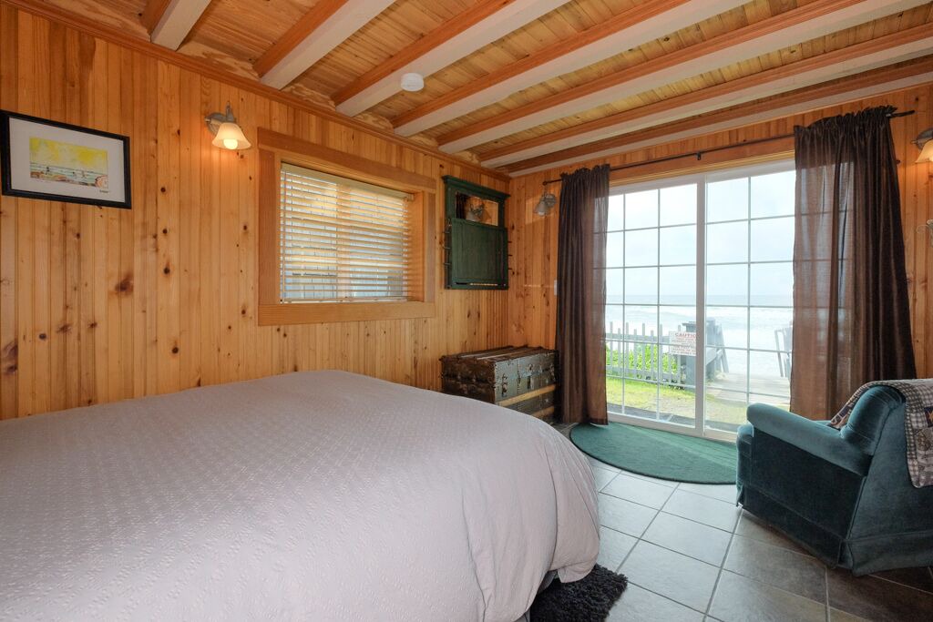 Photo of Bedroom in Roads End